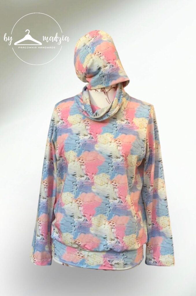 Bluza z bawełny, w komplecie z czapką 110 PLN L